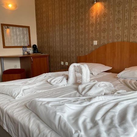 Family Hotel Deykin Napospart Kültér fotó