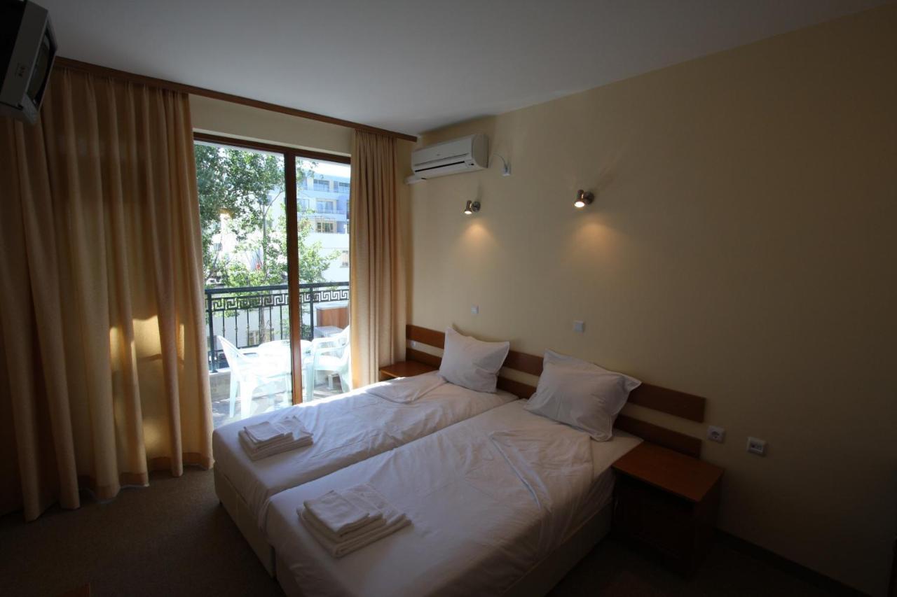 Family Hotel Deykin Napospart Kültér fotó