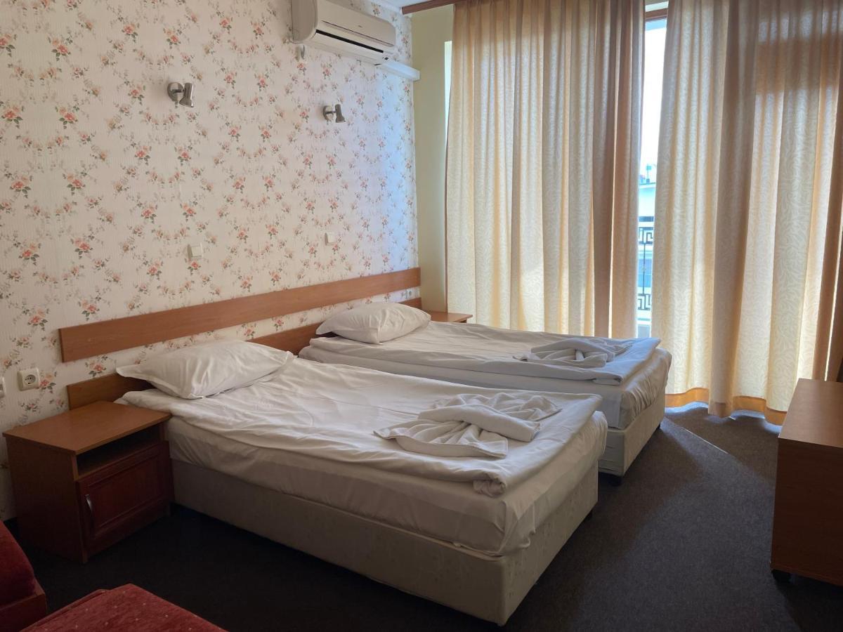 Family Hotel Deykin Napospart Kültér fotó