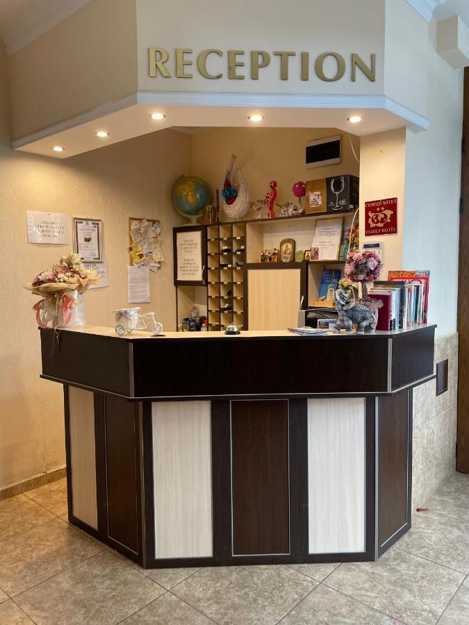 Family Hotel Deykin Napospart Kültér fotó
