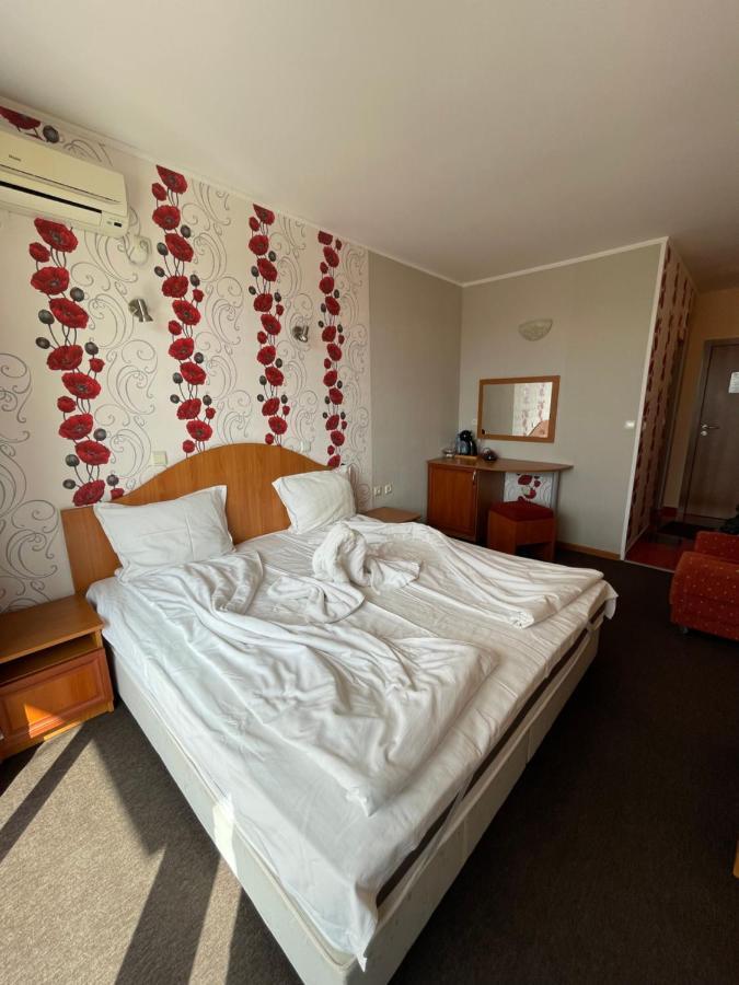 Family Hotel Deykin Napospart Kültér fotó
