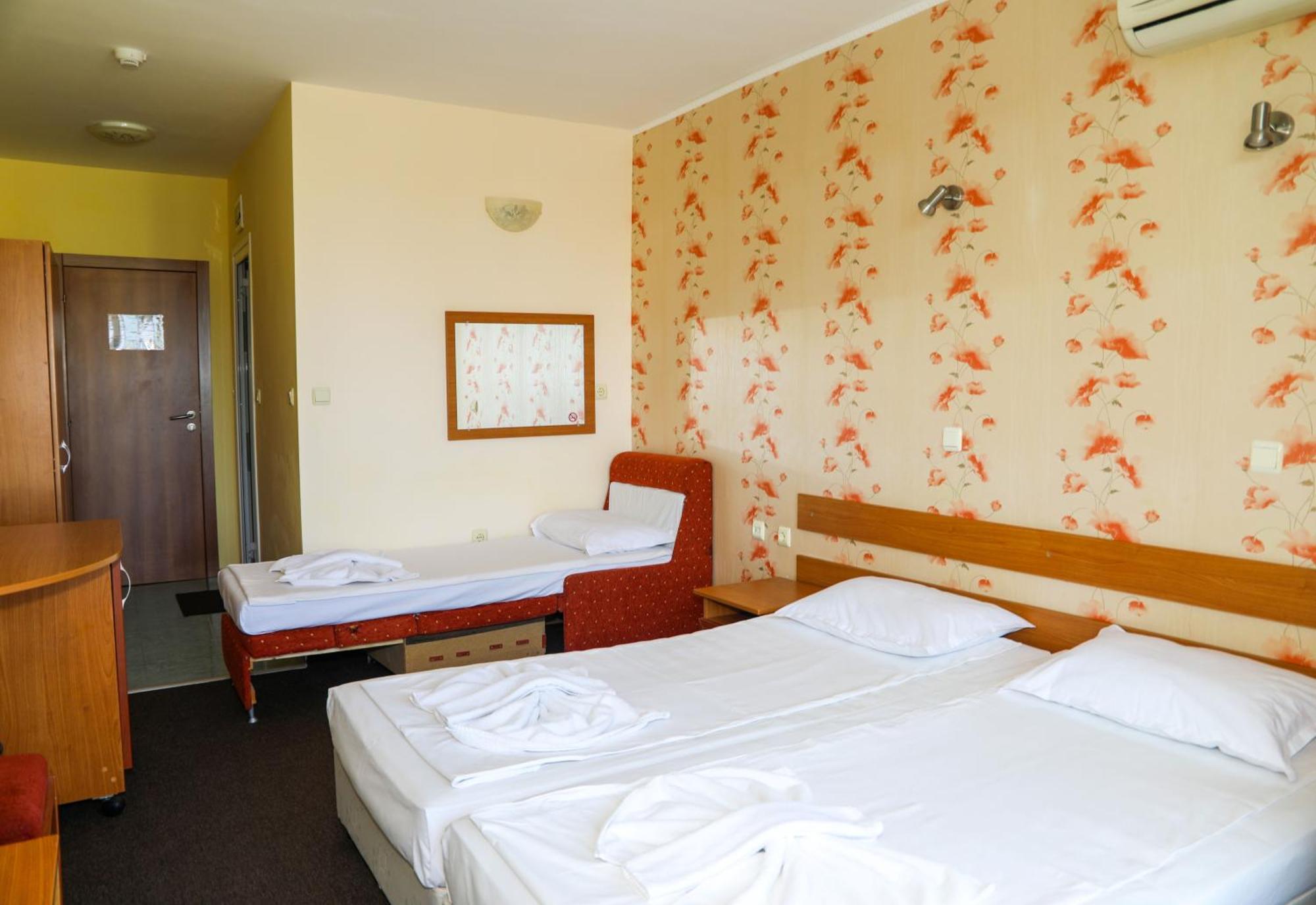 Family Hotel Deykin Napospart Kültér fotó