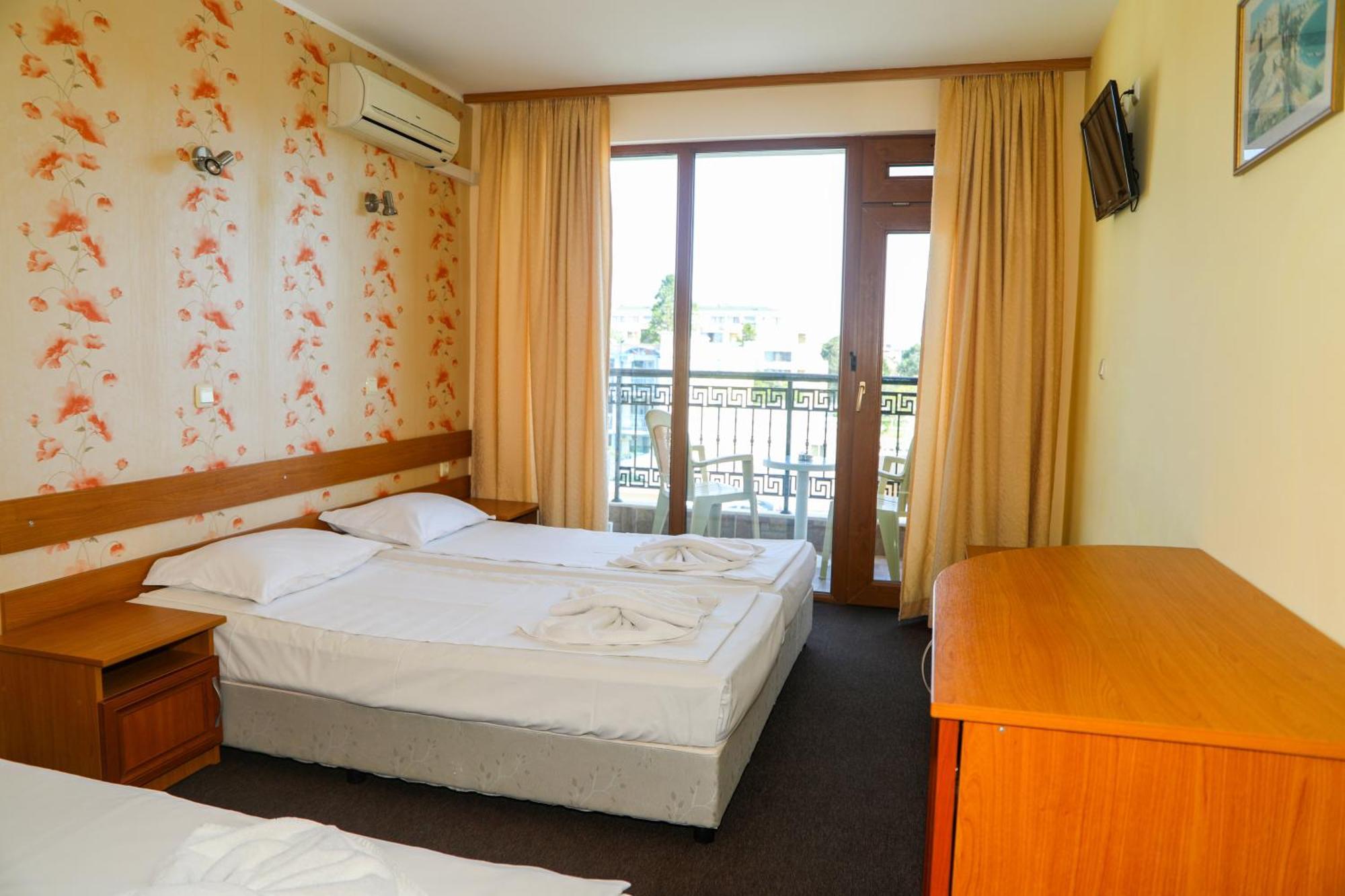 Family Hotel Deykin Napospart Kültér fotó