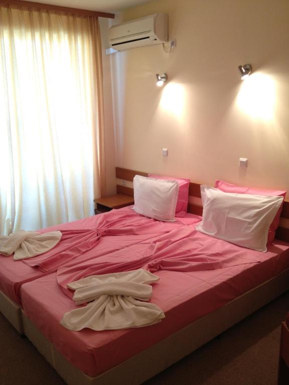 Family Hotel Deykin Napospart Kültér fotó